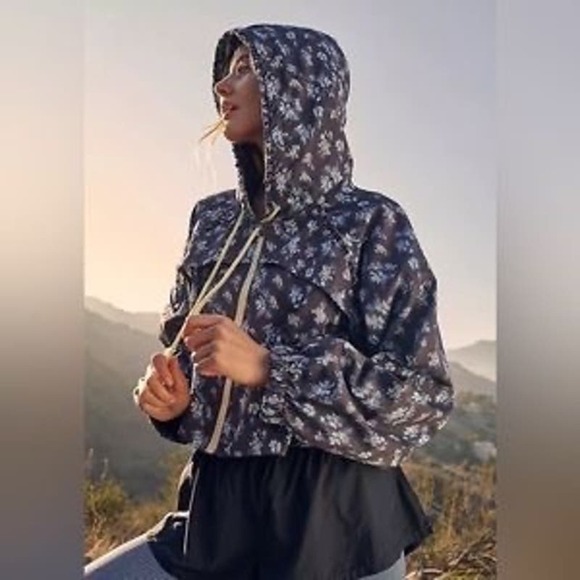 NWOT Free People Movement "Break My Heart" Jacket size XS - Picture 7 of 9